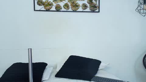 Snapshot of juliana_luque chatting on 15, 10, 2025 Juli online show from 15, 10, 2025