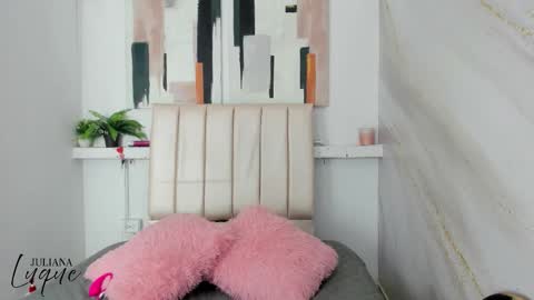 Snapshot of juliana_luque chatting on 27, 11, 2025 Juli online show from 27, 11, 2025