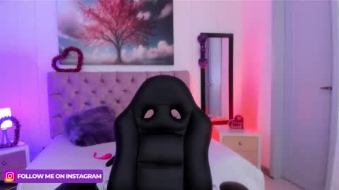 Snapshot of julianaa_castro chatting on 15, 2, 2025 JULIANA CASTRO online show from 15, 2, 2025