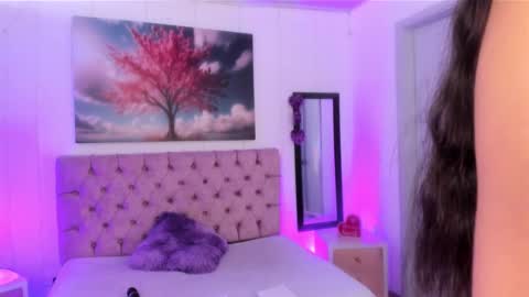 Snapshot of julianaa_castro chatting on 17, 2, 2025 JULIANA CASTRO online show from 17, 2, 2025