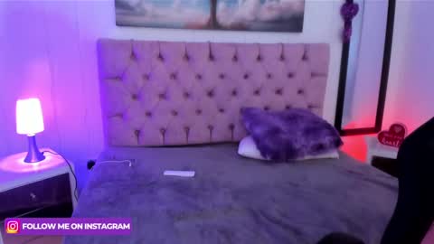 Snapshot of julianaa_castro chatting on 21, 2, 2025 JULIANA CASTRO online show from 21, 2, 2025