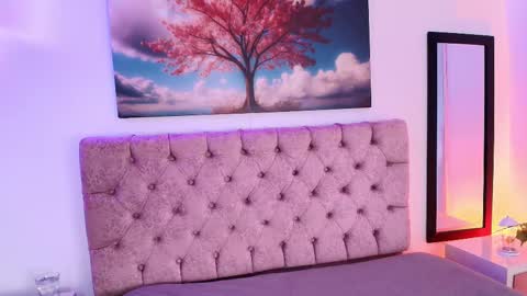 Snapshot of julianaa_castro chatting on 9, 9, 2025 JULIANA CASTRO online show from 9, 9, 2025