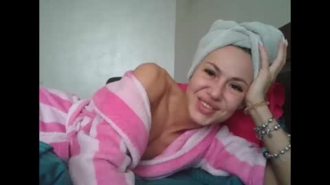 julianagold1 online show from 5, 2, 2025