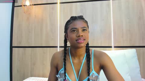 Snapshot of julianna_smith chatting on 4, 12, 2024 ANDREA online show from 4, 12, 2024