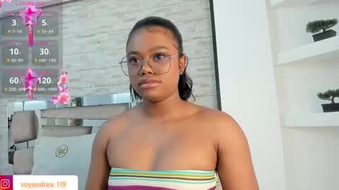 Snapshot of julianna_smith chatting on 15, 10, 2025 ANDREA online show from 15, 10, 2025