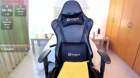 Fernanda online show from 7, 1, 2025