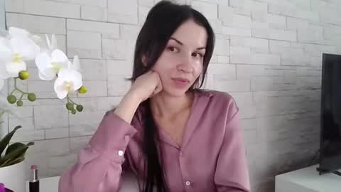 Julia online show from 12, 7, 2026