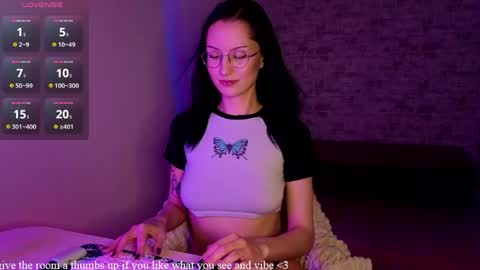 Snapshot of julie__rayls chatting on 4, 6, 2026 see u next time 1700 UTC 0 3 online show from 4, 6, 2026