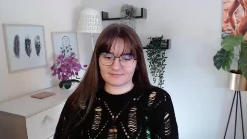 Snapshot of julie_extasy chatting on 25, 9, 2025 Julie online show from 25, 9, 2025