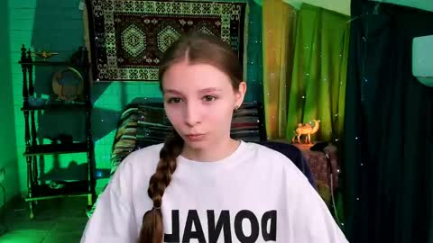 juliedaniel online show from 17, 4, 2026