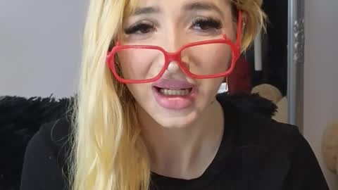 Julia online show from 22, 10, 2025