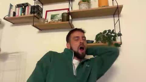 Snapshot of julien13240 chatting on 29, 11, 2025 Frenchguy online show from 29, 11, 2025