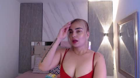 julieta__fox_ online show from 12, 4, 2026