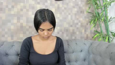 Juli online show from 8, 11, 2025