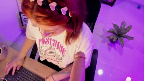 Snapshot of julieta_alves chatting on 27, 4, 2026 July online show from 27, 4, 2026