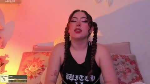 Juli  online show from 24, 10, 2025