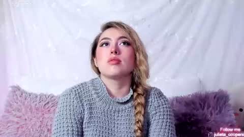 Snapshot of julieta_cooper20 chatting on 1, 7, 2026 Juli online show from 1, 7, 2026