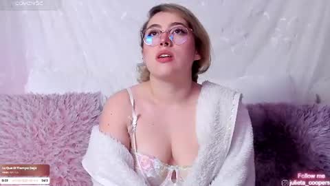 Snapshot of julieta_cooper20 chatting on 14, 7, 2026 Juli online show from 14, 7, 2026