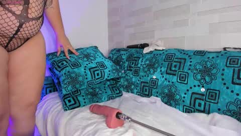 Mitchell  Independent model online show from 2, 2, 2026