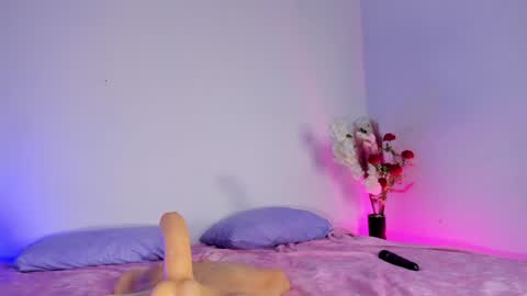 Snapshot of julieta_red2 chatting on 31, 1, 2025 Julie independent model online show from 31, 1, 2025