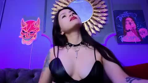 Snapshot of julieta_russell chatting on 20, 1, 2025 Julieta online show from 20, 1, 2025