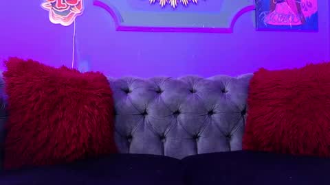 Snapshot of julieta_russell chatting on 19, 2, 2025 Julieta online show from 19, 2, 2025