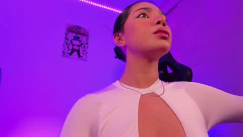 Snapshot of julietariverss chatting on 6, 12, 2024 Julieta online show from 6, 12, 2024