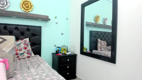 Snapshot of julieth_allen chatting on 15, 11, 2025 julieth_allen online show from 15, 11, 2025