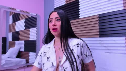 Snapshot of juliethcruz chatting on 23, 11, 2025 online show from 23, 11, 2025