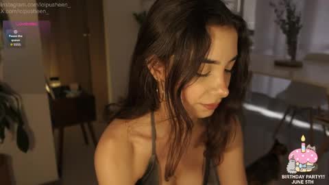 Juliette Dee online show from 2, 6, 2026