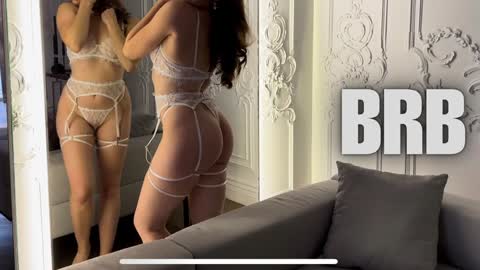 Snapshot of juliette_junson chatting on 29, 12, 2024 Julie online show from 29, 12, 2024