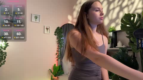 Snapshot of juliette_junson chatting on 5, 2, 2025 Julie online show from 5, 2, 2025