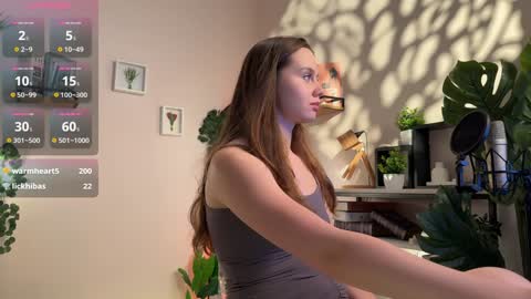 Snapshot of juliette_junson chatting on 5, 2, 2025 Julie online show from 5, 2, 2025