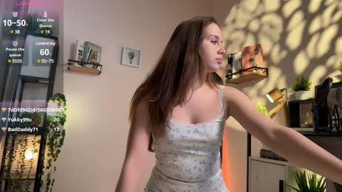 Snapshot of juliette_junson chatting on 5, 3, 2025 Julie online show from 5, 3, 2025