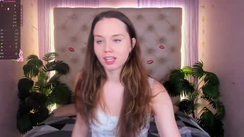 Snapshot of juliette_junson chatting on 6, 3, 2025 Julie online show from 6, 3, 2025