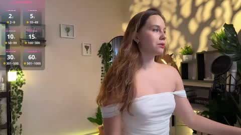 Snapshot of juliette_junson chatting on 4, 11, 2025 Julie online show from 4, 11, 2025