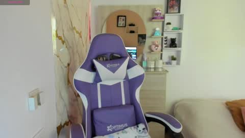 Snapshot of juliette_sweet05 chatting on 13, 5, 2026 juliette online show from 13, 5, 2026