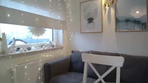 Snapshot of juliettesensual chatting on 18, 12, 2025 JulietteSensual online show from 18, 12, 2025