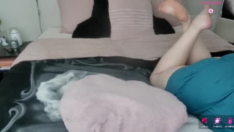 Snapshot of julimonroe chatting on 31, 1, 2025 Juli Monroe online show from 31, 1, 2025