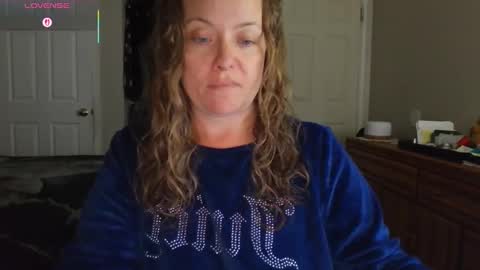 Snapshot of julimonroe chatting on 30, 9, 2025 Juli Monroe online show from 30, 9, 2025