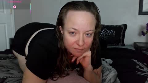 Snapshot of julimonroe chatting on 30, 11, 2025 Juli Monroe online show from 30, 11, 2025