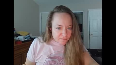 Snapshot of julimonroe chatting on 2, 12, 2025 Juli Monroe online show from 2, 12, 2025