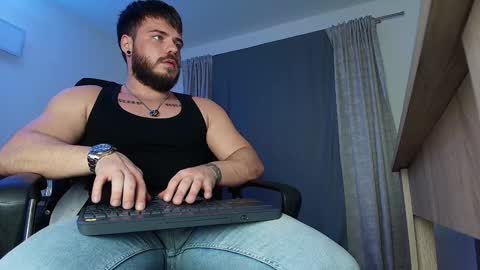 Snapshot of juliusmasters chatting on 18, 12, 2024 JULiUS online show from 18, 12, 2024