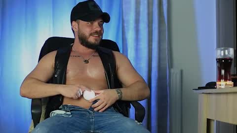 Snapshot of juliusmasters chatting on 6, 1, 2025 JULiUS online show from 6, 1, 2025