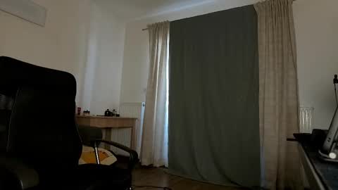 Snapshot of juliusmasters chatting on 24, 2, 2025 JULiUS online show from 24, 2, 2025