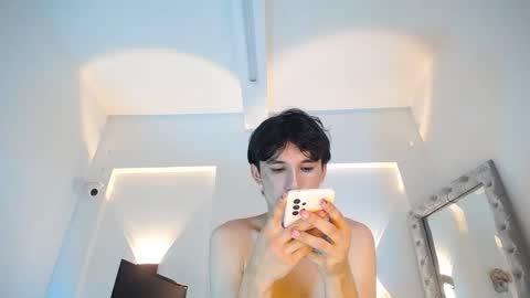 Snapshot of jullian_ricci chatting on 20, 4, 2026 jullian online show from 20, 4, 2026