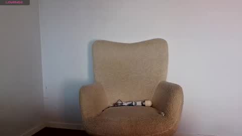 Snapshot of jullyenn chatting on 20, 12, 2025 Jully online show from 20, 12, 2025