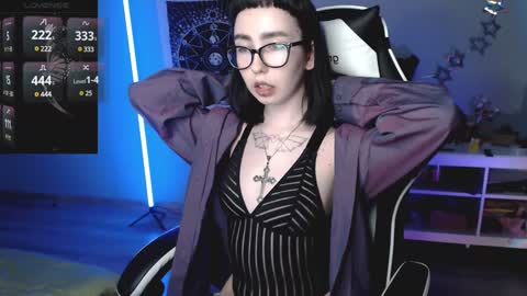 Snapshot of julscinamon chatting on 7, 12, 2024 Baroness Von Cringe online show from 7, 12, 2024