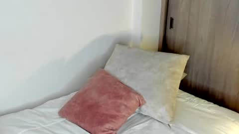 Snapshot of july_correa chatting on 24, 6, 2026 july_correa online show from 24, 6, 2026