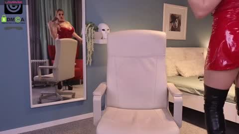 Snapshot of julya_parker chatting on 17, 1, 2025 Julya Mistress online show from 17, 1, 2025